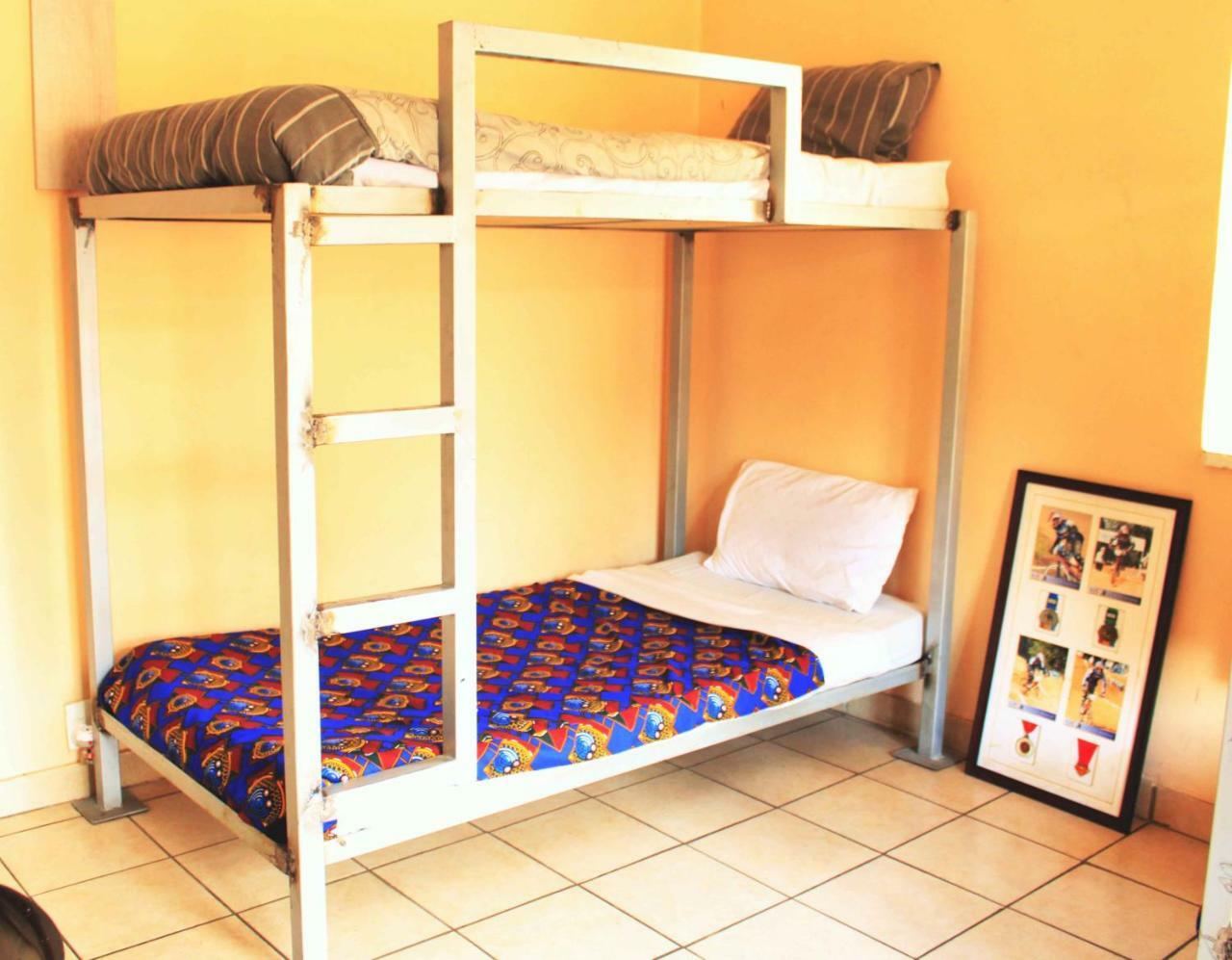 Urban Backpackers Hostel Γιοχάνεσμπουργκ Εξωτερικό φωτογραφία